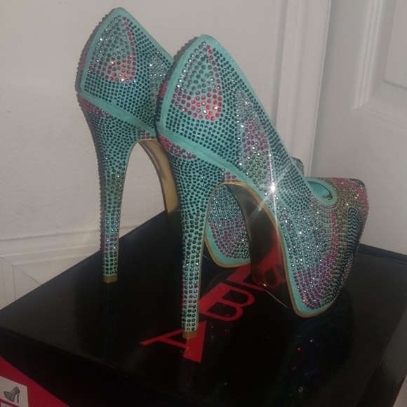 Mint Stiletto Heel - Picture 3 of 4